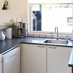 5 Person In Vaeggerlose-by Traum