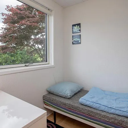 Vakantiehuis 5 Person In Vaeggerlose-by Traum *