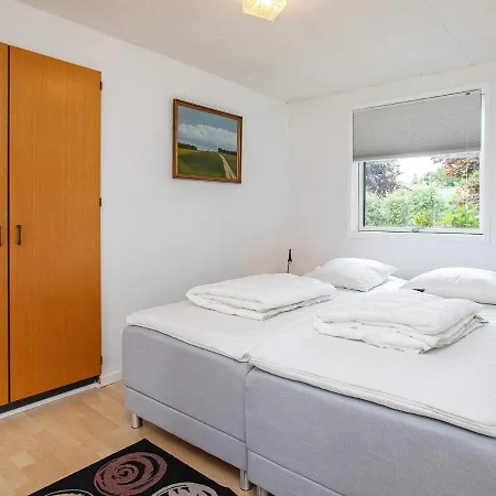 Сasa de vacaciones 5 Person In Vaeggerlose-by Traum Bøtø By