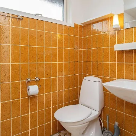 Vakantiehuis 5 Person In Vaeggerlose-by Traum Bøtø By