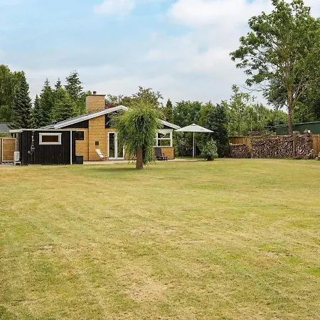 5 Person In Vaeggerlose-by Traum *